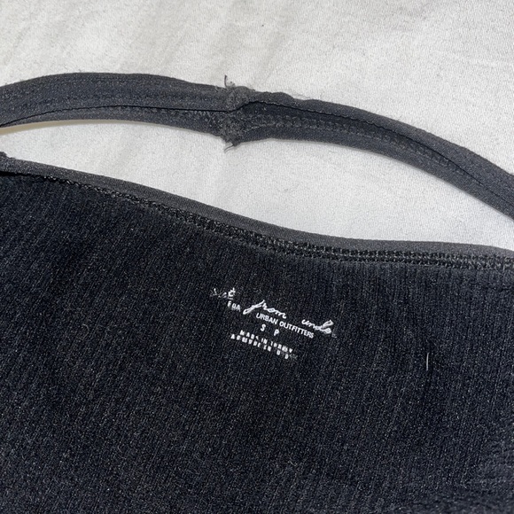 UO OUT FROM UNDER | Jackie Seamless Halter Bra Top - Picture 5 of 7